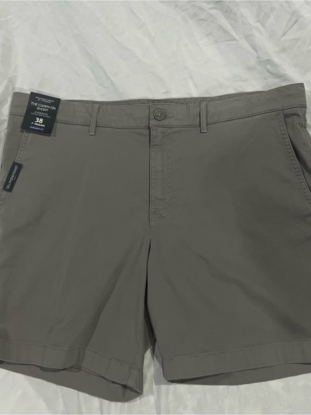 Roundtree & Yorke Men's Flat-Front Shorts - Gray